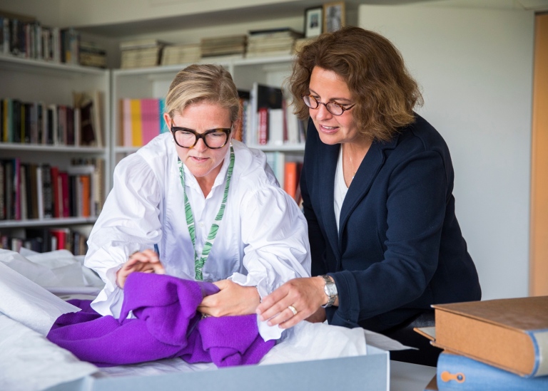 Louise Wallenberg, docent vid Centrum för modevetenskap, och Camilla Hjelm.