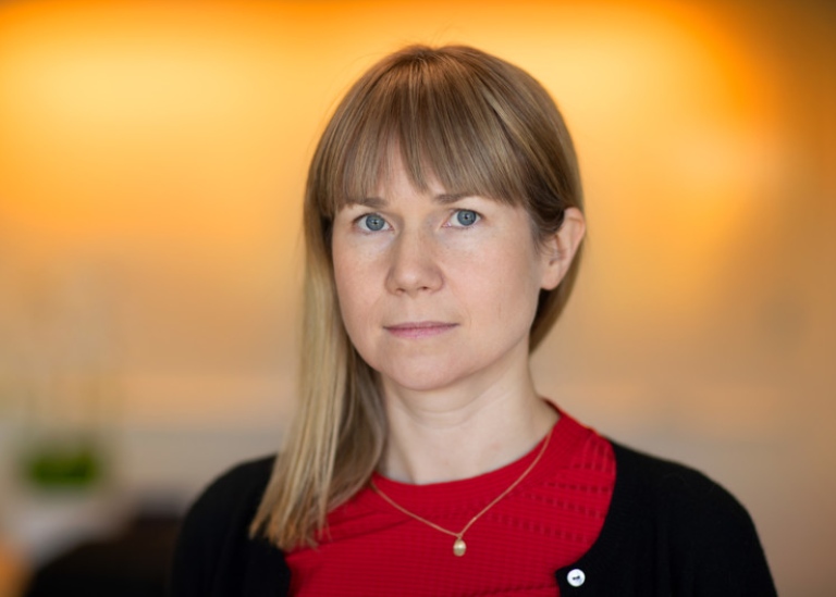 Bild av Johanna Rickne, professor i nationalekonomi vid Institutet för social forskning.