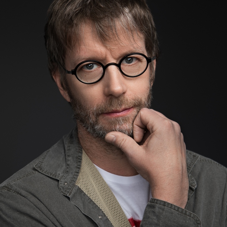 Portrait photo of professor Love Ekenberg, DSV. Photo: David Falk/SU Holding.