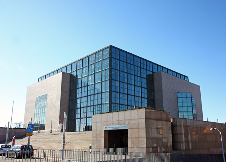 Biblioteket i Zagreb är i glas och betong