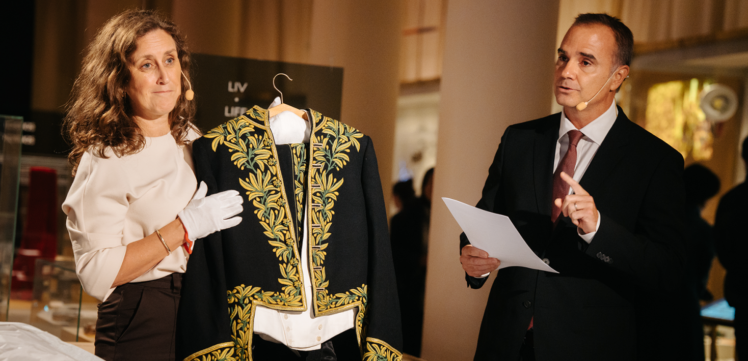 Object Donation Vargas Llosa 2025© Nobel Prize Outreach Foto Clément Morin