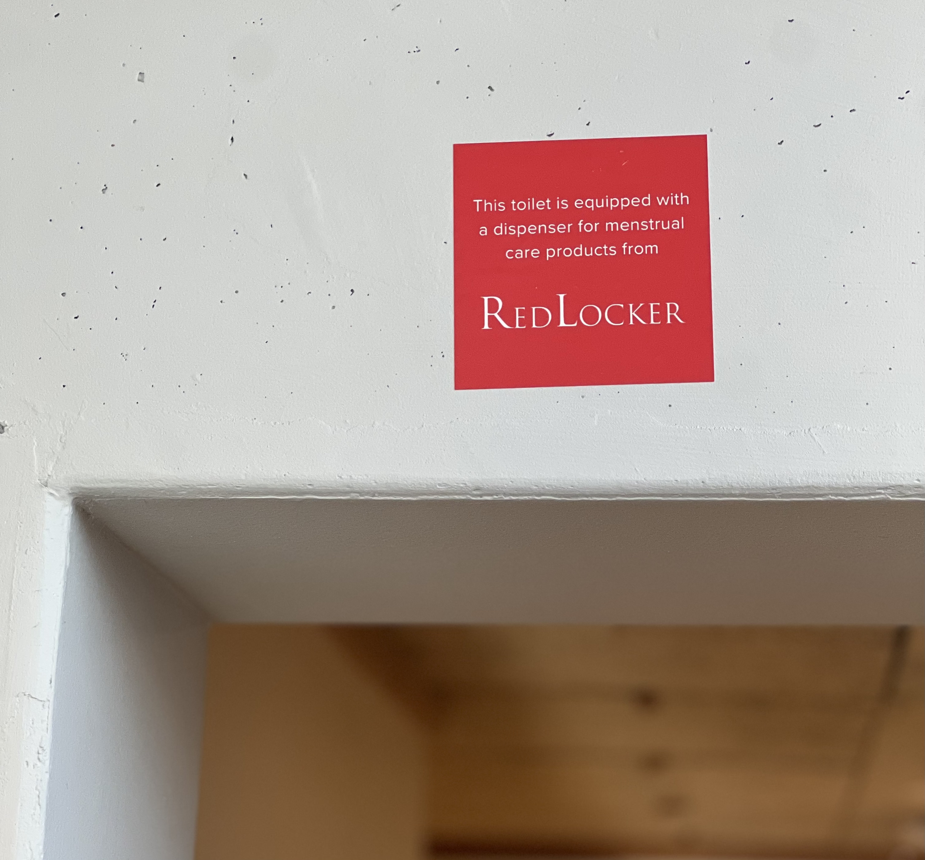 Sign saying "Red locker"