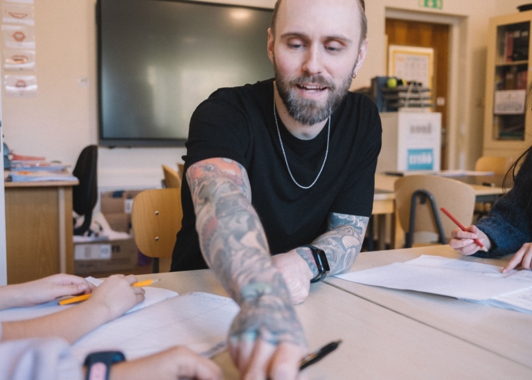 Lukas Meijer undervisar