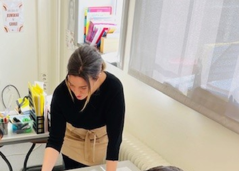 Marija Markovinovic i klassrummet