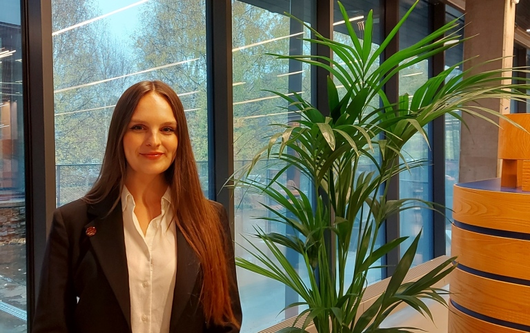 Kamila i Studenthuset.