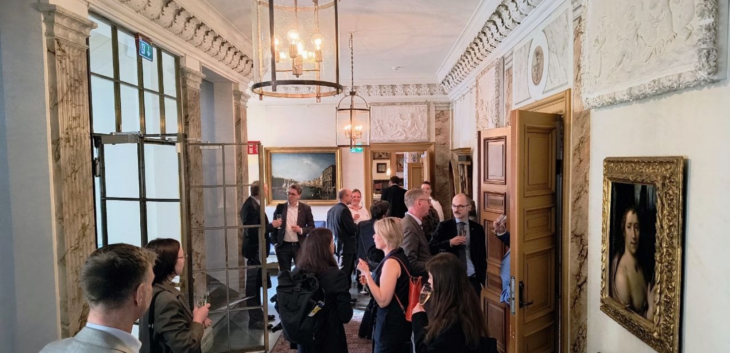 Dagen avslutades med en nätverksmiddag på Spökslottet, Stockholms universitets representationslokal.