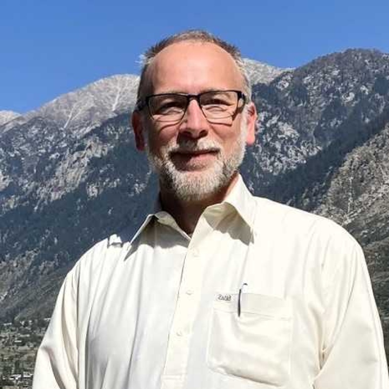 Henrik Liljegren, professor i lingvistik, vid besök i Pakistan.
