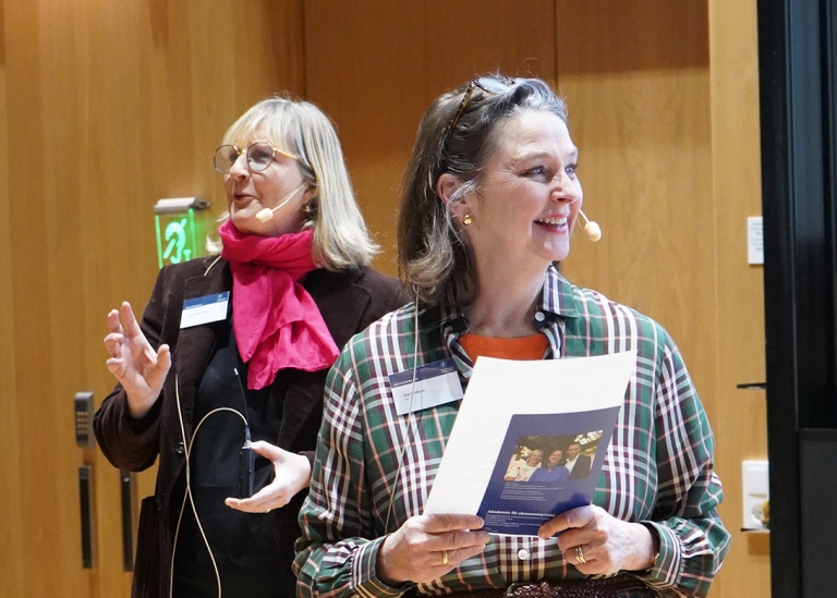 Eva Wittbom och Maria Mårtensson berättade om AES:s verksamhet.