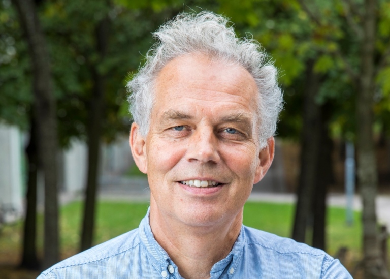 Porträtt av Henrik Svedäng.