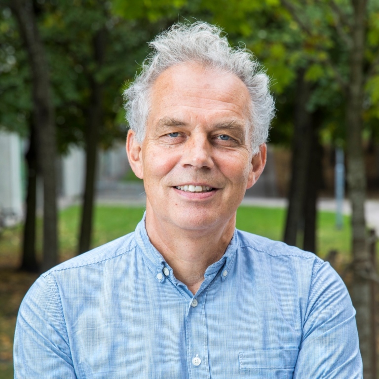 Porträtt av Henrik Svedäng.