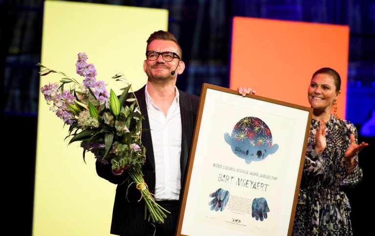 Bart Moeyaert and Victoria, Crown Princess of Sweden, at the ALMA award ceremony 2019.