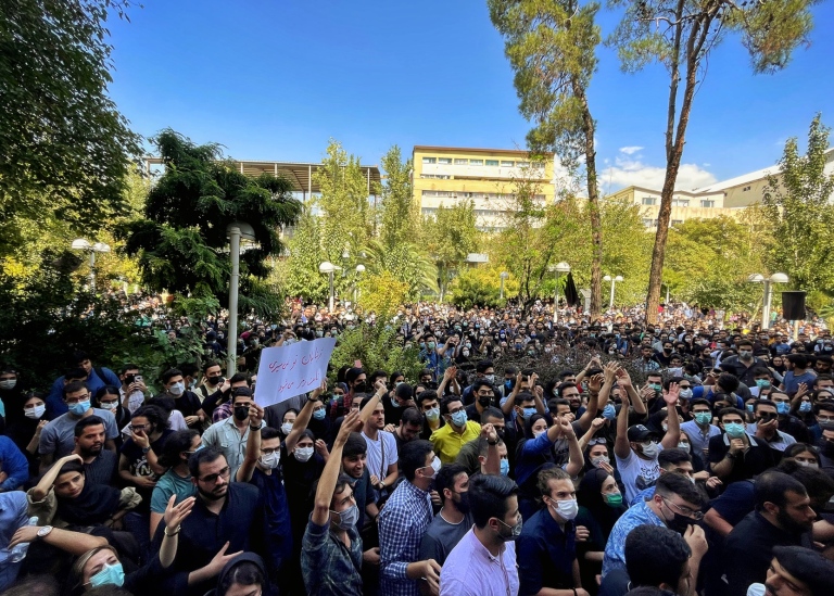 Protesterade studenter vid Amir Kabir universitetet i Teheran
