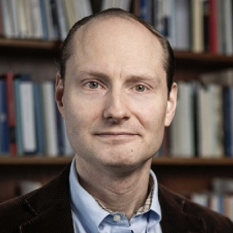 Porträttfoto på Fredrik Charpentier Ljungqvist.