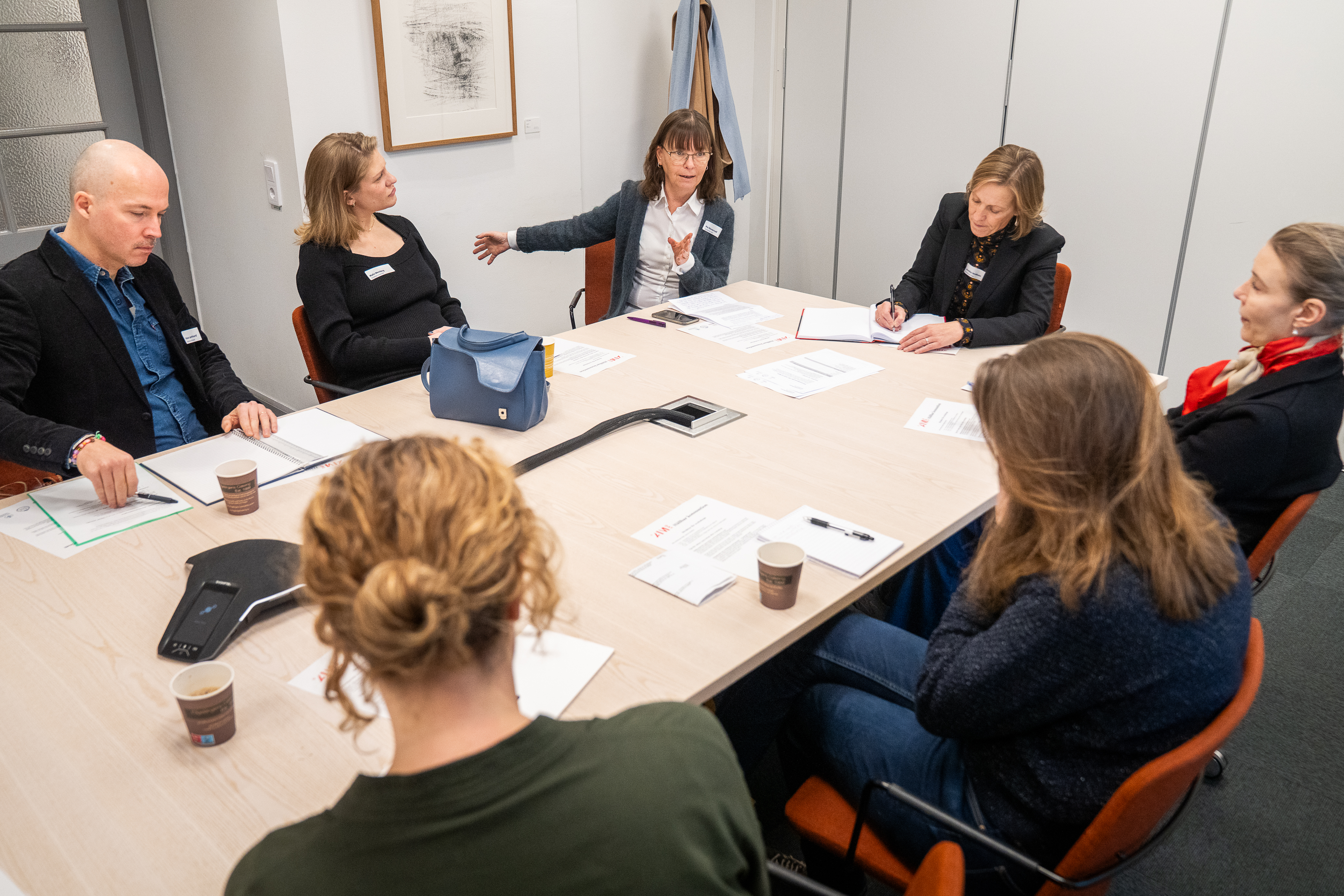 Staff from the City of Stockholm and researchers discuss