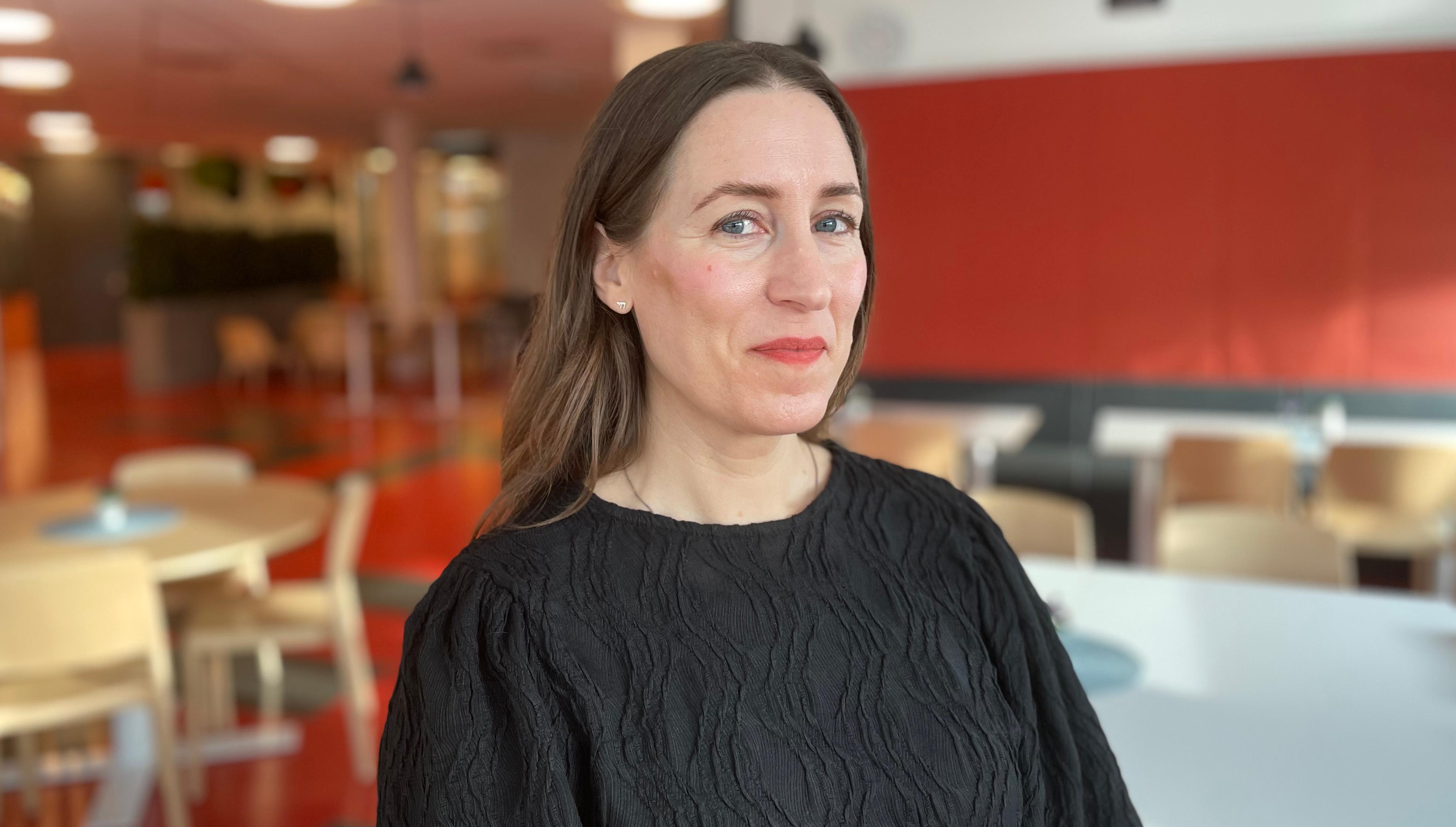 Porträttbild på Sharon Lindberg som har disputerat på DSV, Stockholms universitet.