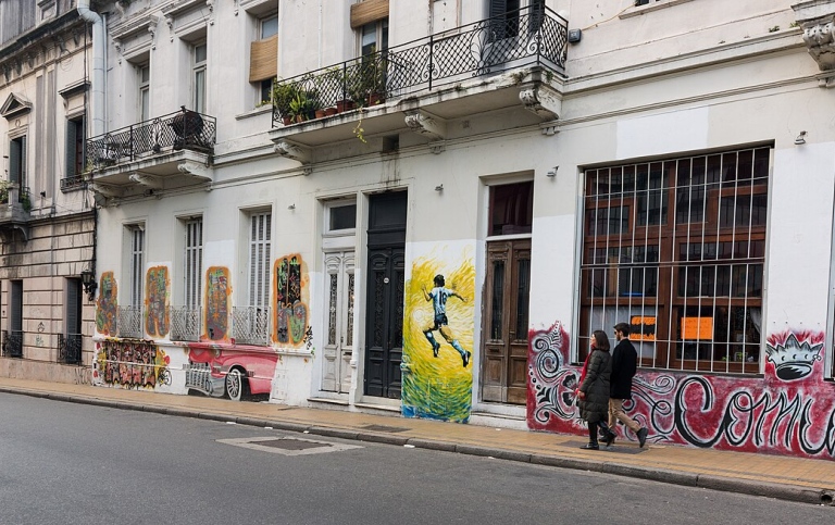 Maradona mural. posted to Flickr by josecdimas at https://flickr.com/photos/126731325@N08/2966390320