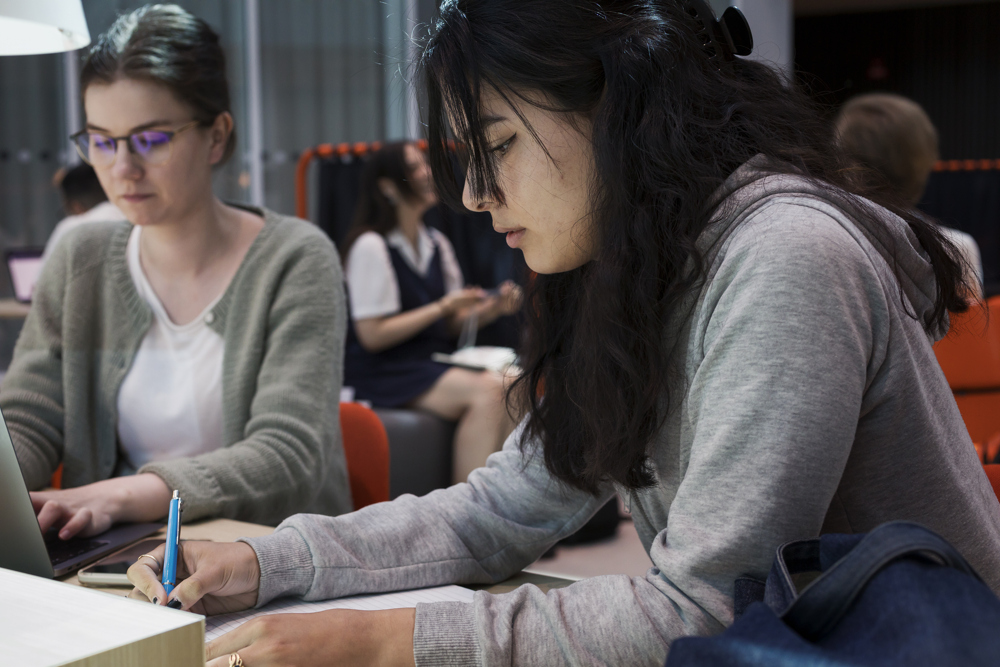 Two students studying in Albano.