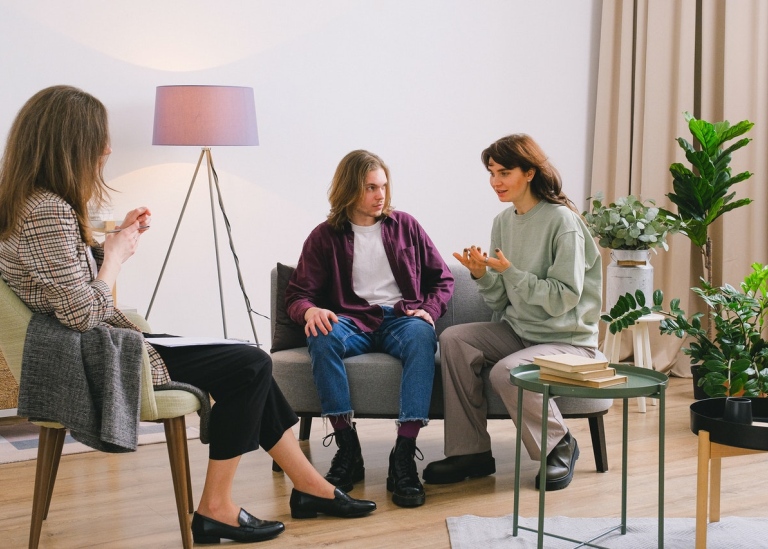 Parterapi. Foto av SHVETS production från Pexels.