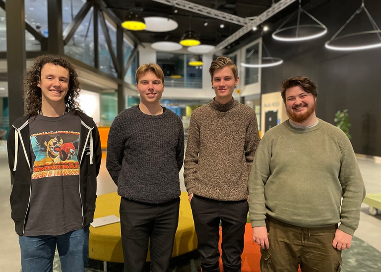 Gruppen består av: Leo Korpi, Martin Berggren, Joakim Wirén och Samuel Gren Cheadle