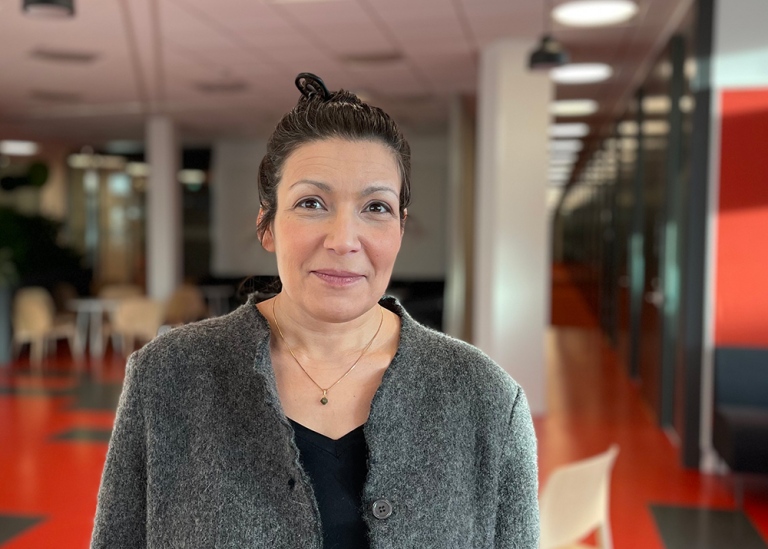 Mirjam Palosaari Eladhari.