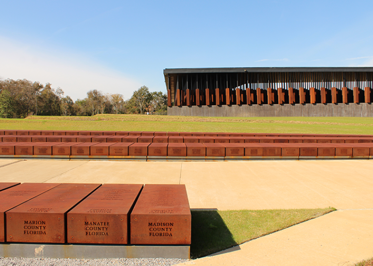 The National Memorial for Peace and Justice i Montgomery, USA