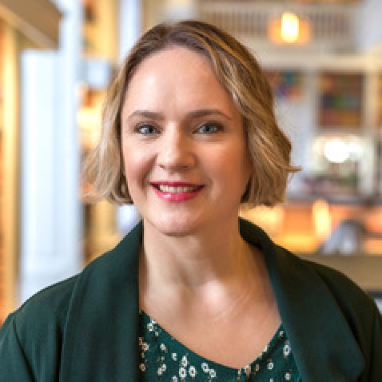Amanda Wasielewski