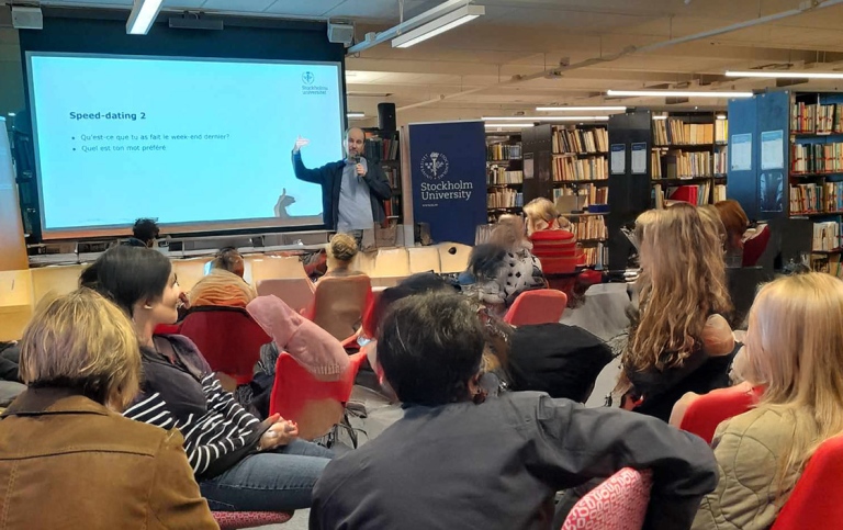 Gymnasieelever från Värmdö vid NILAS-bibliotek