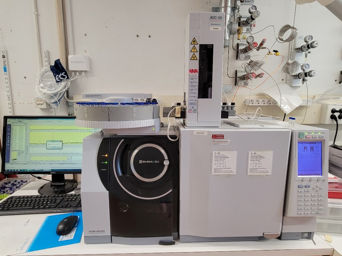 Shimadzu GCMS-QP2020