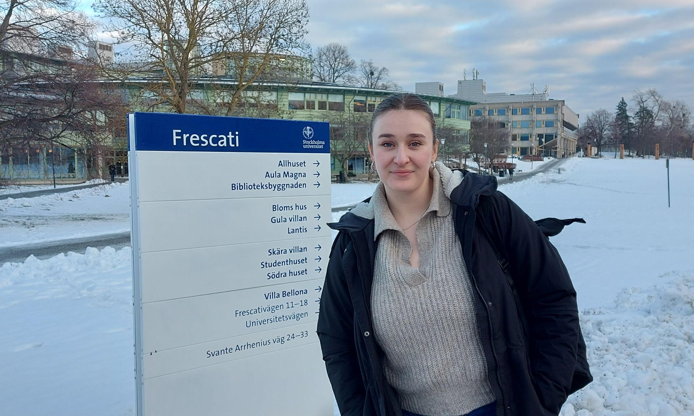 Karina på ett snöigt Frescati.