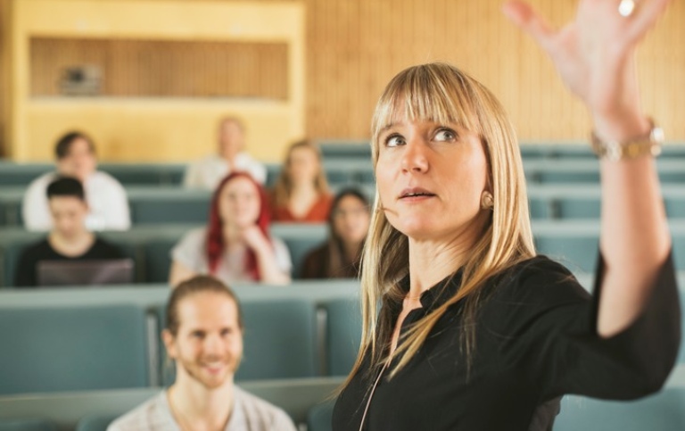 Teacher at the Department of Culture and Aesthetics.