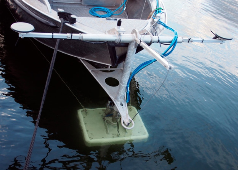 Bow mount of EM2040 on R/V Skidbladner