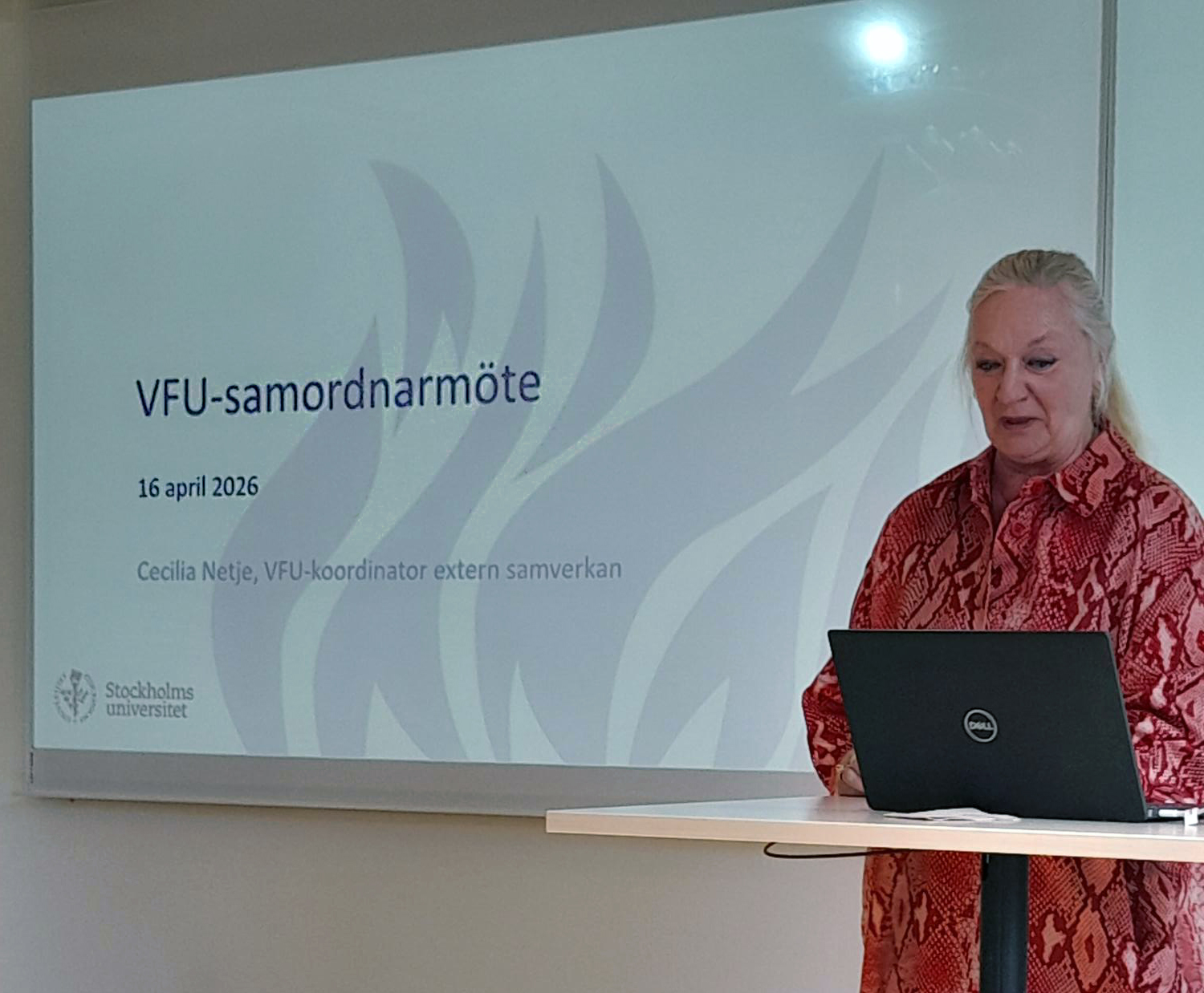 Cecilia Netje, VFU-koordinator för extern samverkan, inledde dagen framför deltagarna. 