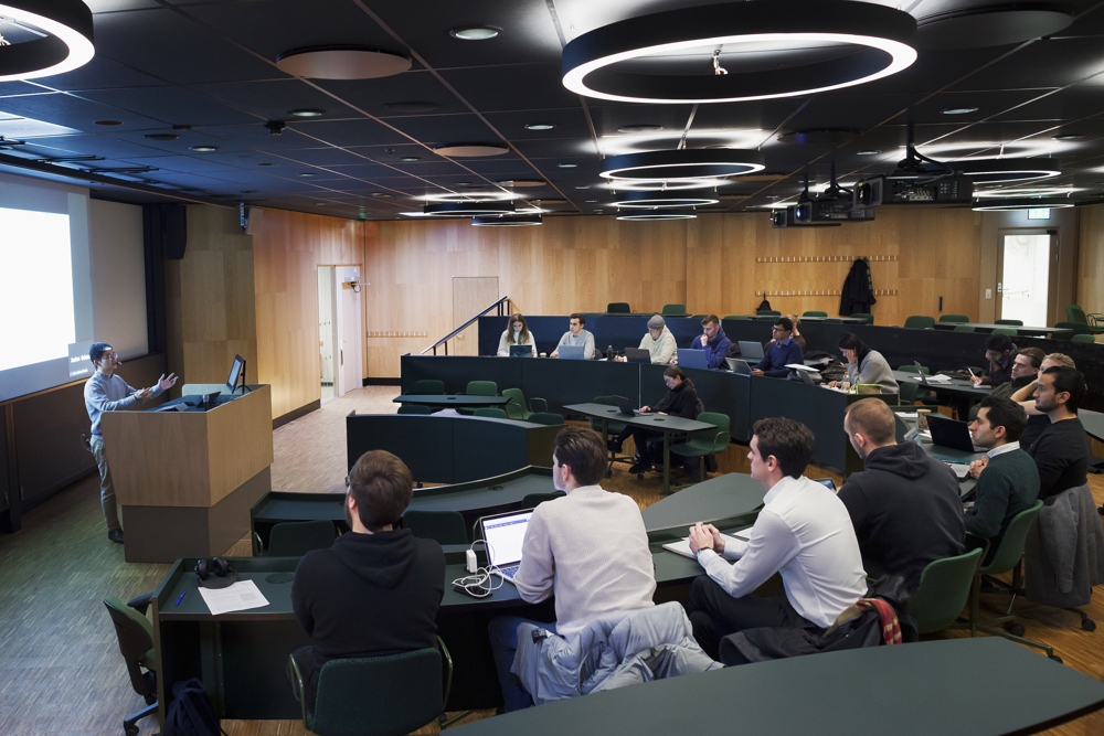 Lecture in Albano.