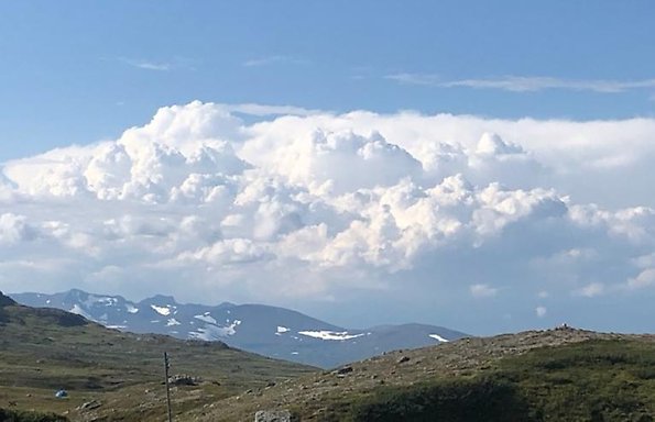 Mountains and clouds. Photo: Ingrid Eronn