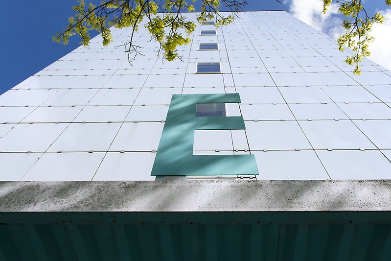 E-huset.