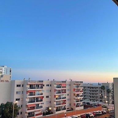 Utsikt i över våningshus i Spanien, VT23.