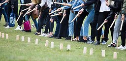 Orientationday - spelar kubb.