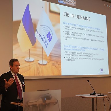 Talare från EIB