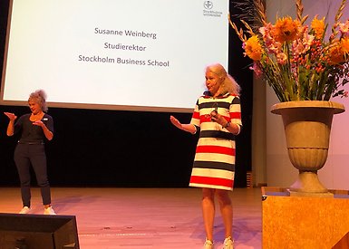Director of Study Susanne Weinberg provides information about academic studies