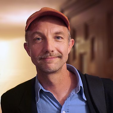 Jon Klassen i City Arts & Lectures i San Francisco, maj 2026