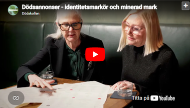 Catrin Norrby och Barbro Ohlson Smith sitter och samtalar.