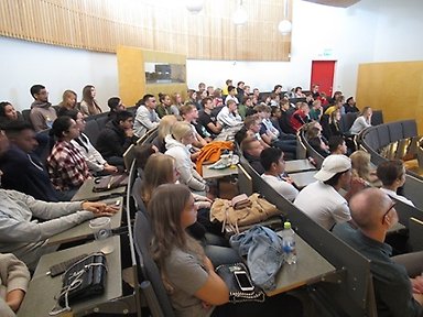 fullsatt nordenskiöldsalen, stockholm universitet