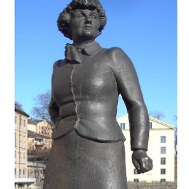 Staty av Moa Martinson.