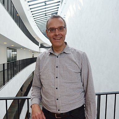 Eddy Ardonne, professor i kondenserade materiens teori
